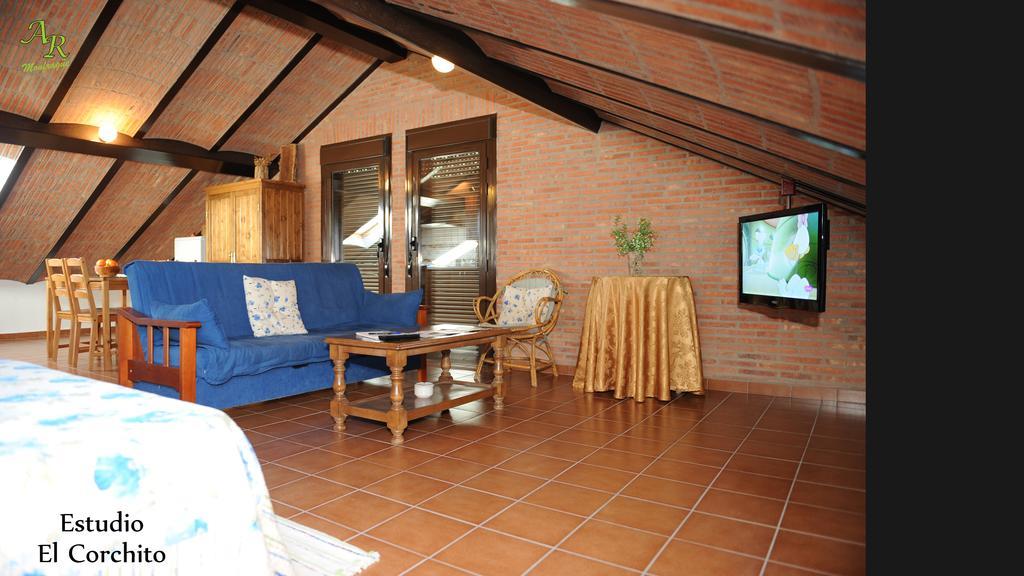Torrejón el Rubio Apartamentos Rurales Monfraguee מראה חיצוני תמונה