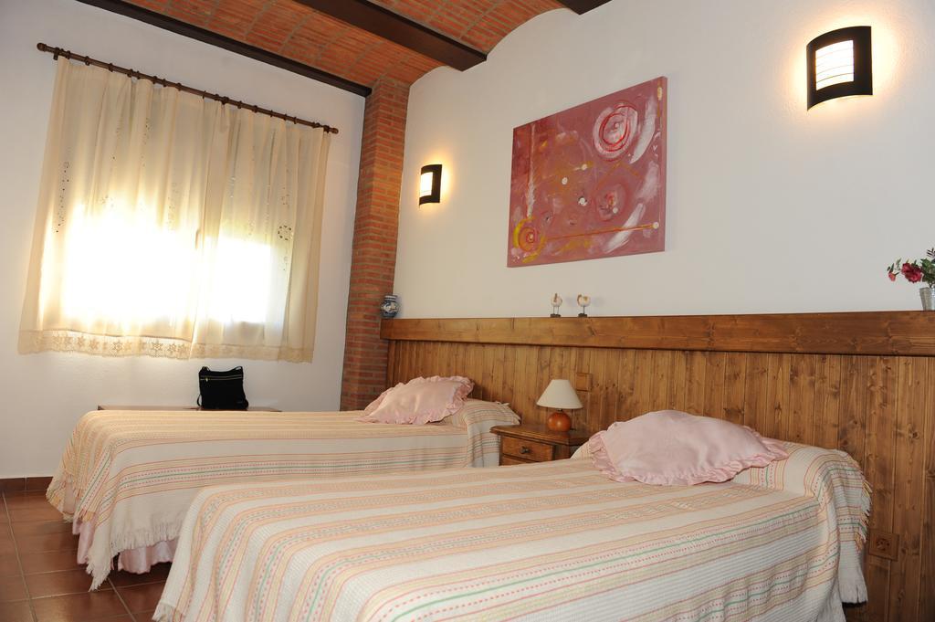 Torrejón el Rubio Apartamentos Rurales Monfraguee מראה חיצוני תמונה