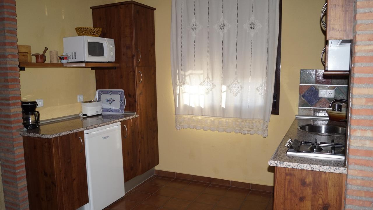 Torrejón el Rubio Apartamentos Rurales Monfraguee מראה חיצוני תמונה