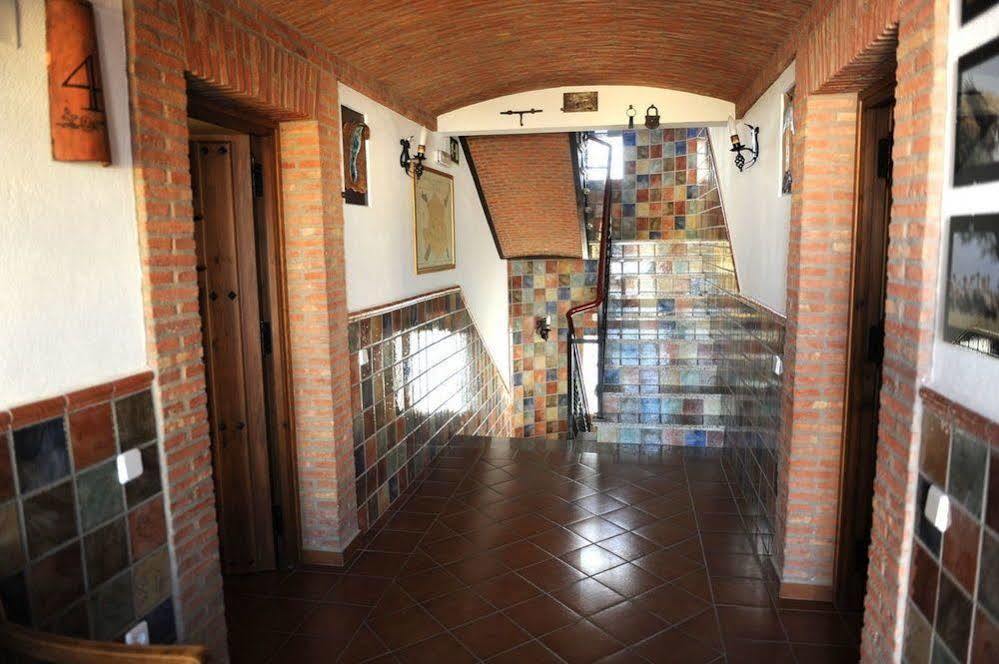 Torrejón el Rubio Apartamentos Rurales Monfraguee מראה חיצוני תמונה